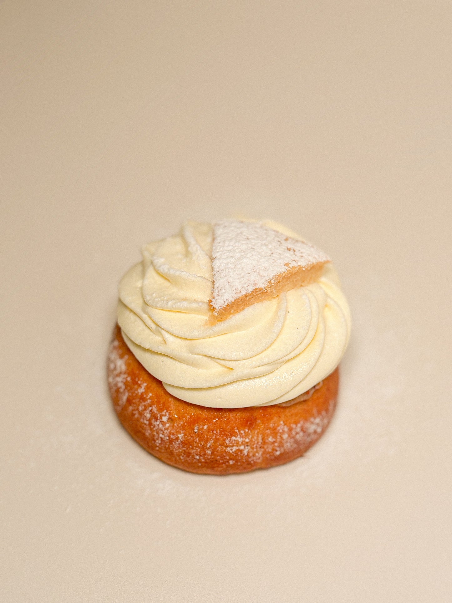 Gluten-Free Semla – Classic & Vegan Options
